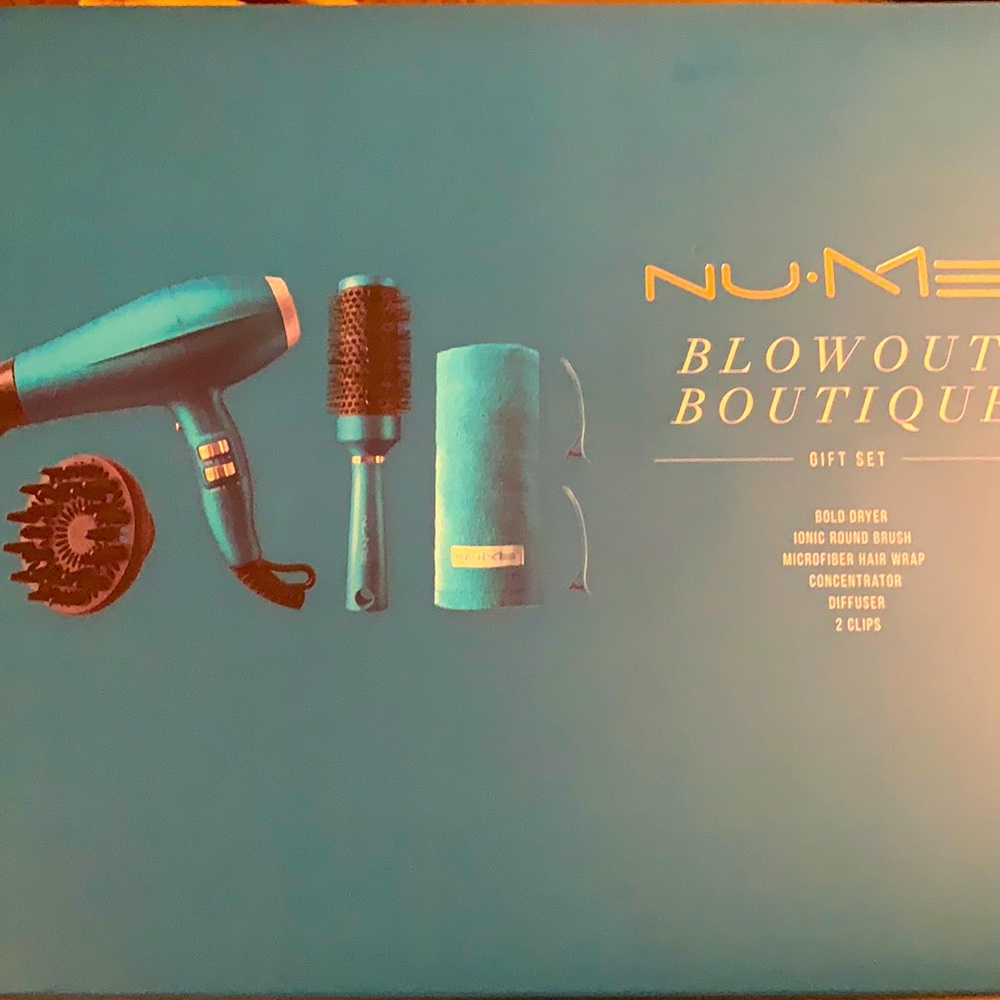 NUME Blowout Boutique Gift Set (NIB)